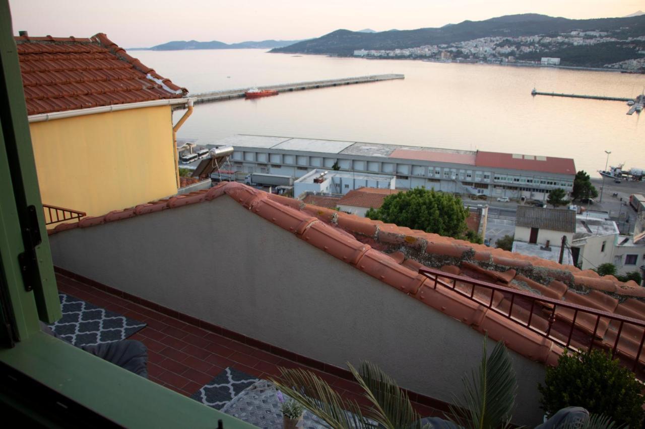 Theothea Suites Kavala Extérieur photo
